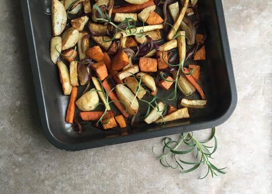GLAZED VEGETABLES WITH ROSMARY OLIVE OIL2 561x400 1