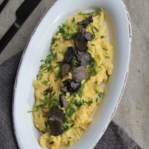 olivenlunden oppskrifter frokost eggerore med troffelolje troffelsalt hverdagsolje pepper SMALL 3
