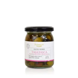 Sorte og stenfrie Taggiasca oliven i olivenolje. Kommer i glass på 110g.